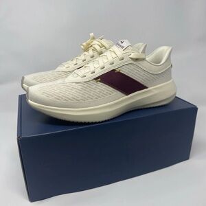 Tracksmith Eliot Runner, Ivory/Wine, Sz M(8)/W(9.5), NIB